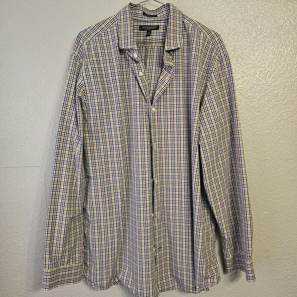 Banana Republic Camden Fit XL Supima Cotton Check Button Up Dress Shirt K359
